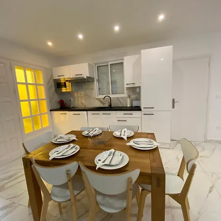 Requesens Playa Apartment Empuriabrava Exterior photo